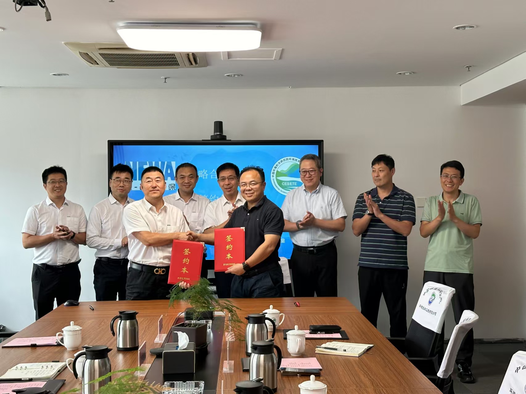 d27ee7cd6382d78bb389424c8643f7b.jpg d27ee7cd6382d78bb389424c8643f7b.jpg